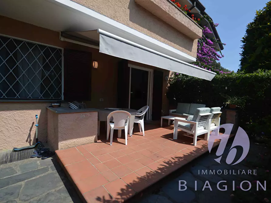 Immagine 6 di Appartamento in vendita  a Pietrasanta