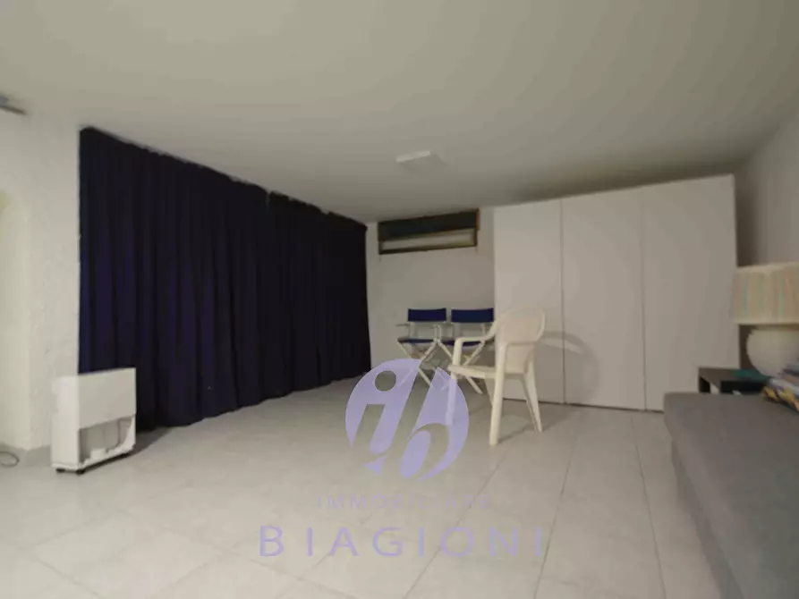 Immagine 19 di Appartamento in vendita  a Pietrasanta