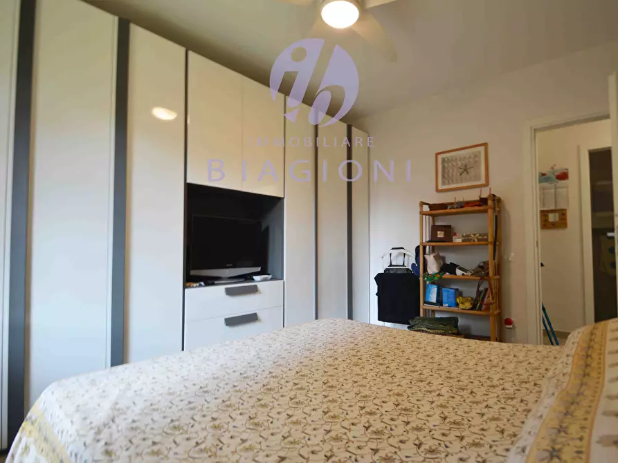 Immagine 34 di Appartamento in vendita  a Pietrasanta