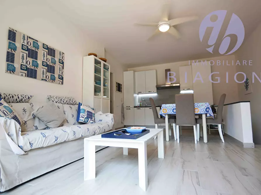 Immagine 8 di Appartamento in vendita  a Pietrasanta