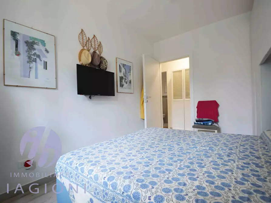 Immagine 32 di Appartamento in vendita  a Pietrasanta