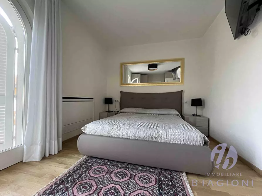 Immagine 13 di Casa trifamiliare in vendita  a Pietrasanta