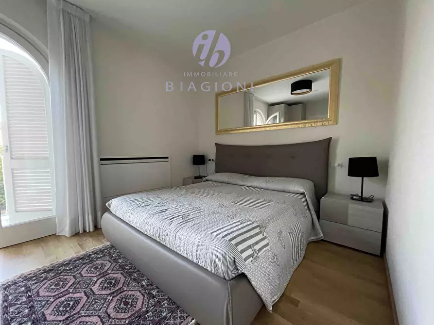 Immagine 9 di Casa trifamiliare in vendita  a Pietrasanta