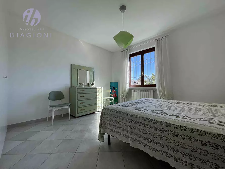 Immagine 15 di Casa bifamiliare in vendita  a Pietrasanta