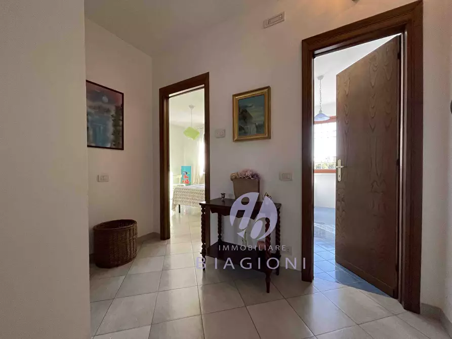 Immagine 10 di Casa bifamiliare in vendita  a Pietrasanta