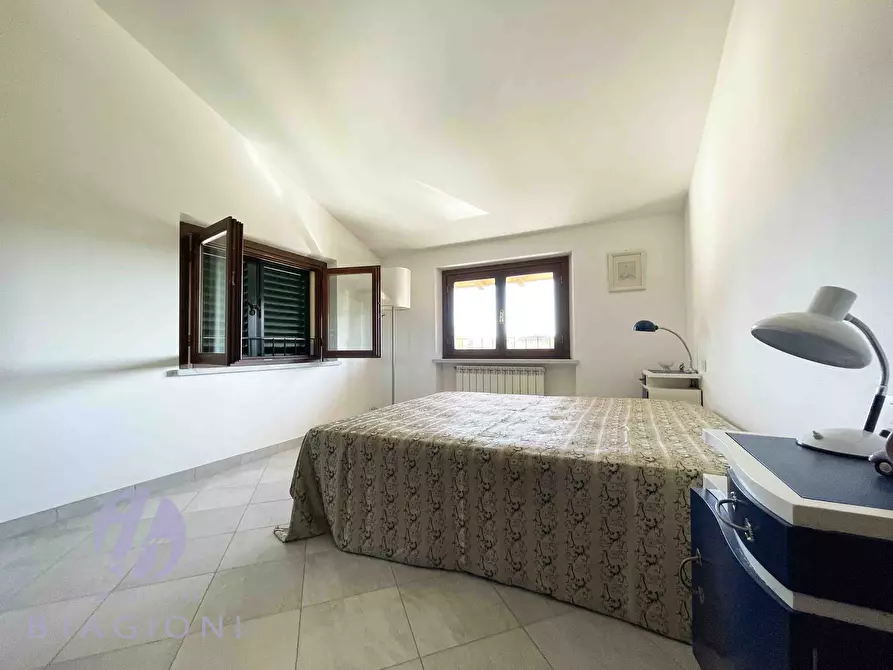 Immagine 21 di Casa bifamiliare in vendita  a Pietrasanta