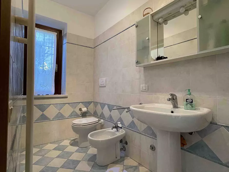 Immagine 8 di Casa bifamiliare in vendita  a Pietrasanta