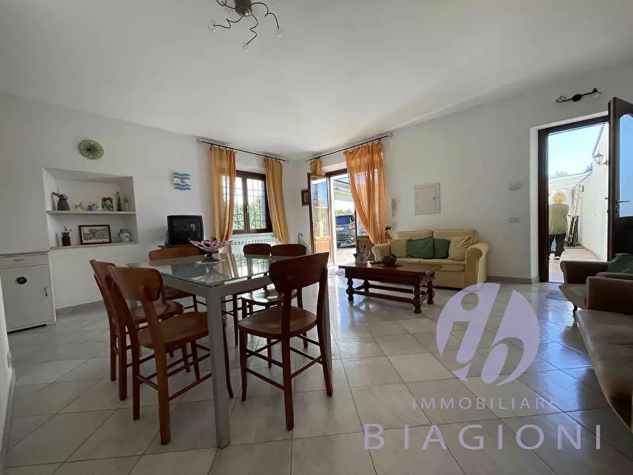Immagine 5 di Casa bifamiliare in vendita  a Pietrasanta