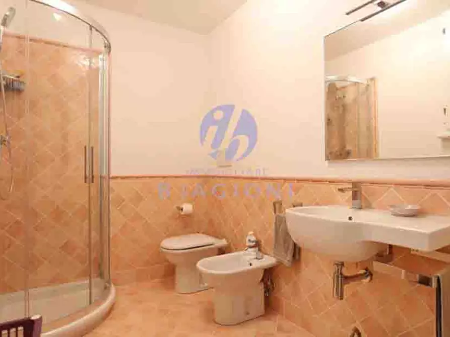 Immagine 45 di Villa in vendita  a Pietrasanta