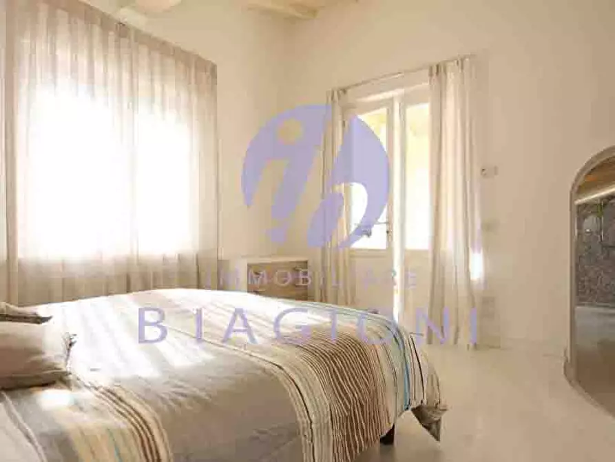 Immagine 19 di Villa in vendita  a Pietrasanta