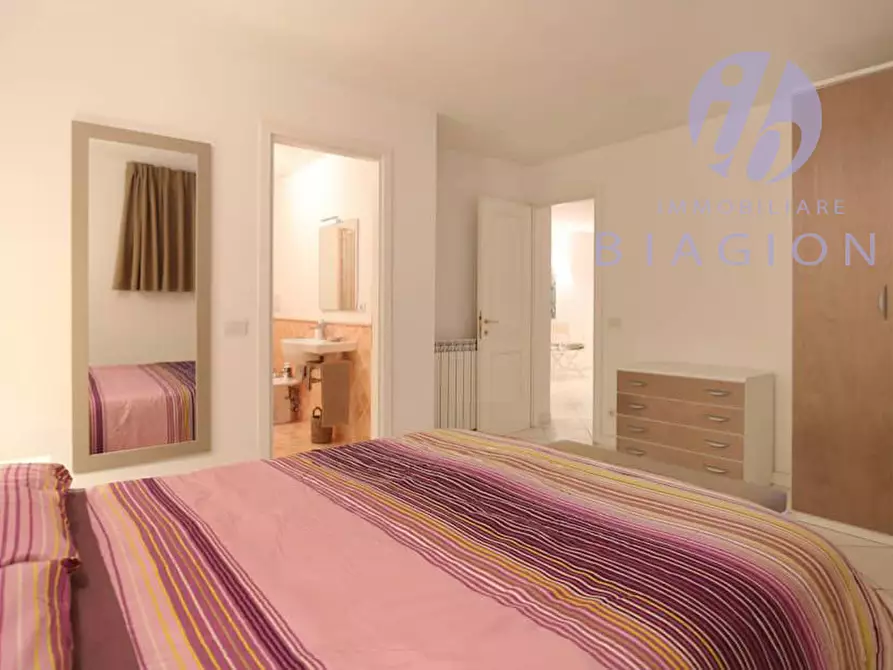 Immagine 26 di Villa in vendita  a Pietrasanta