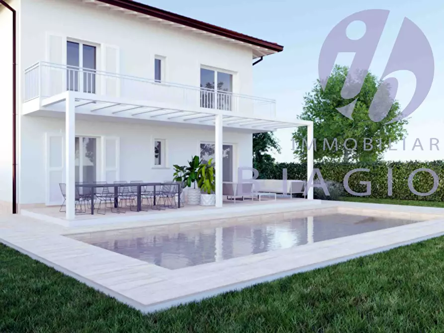 Immagine 8 di Villa in vendita  a Pietrasanta