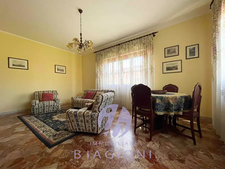 Immagine 7 di Casa indipendente in vendita  a Pietrasanta