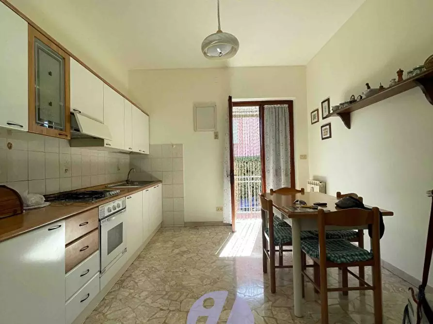 Immagine 10 di Casa indipendente in vendita  a Pietrasanta