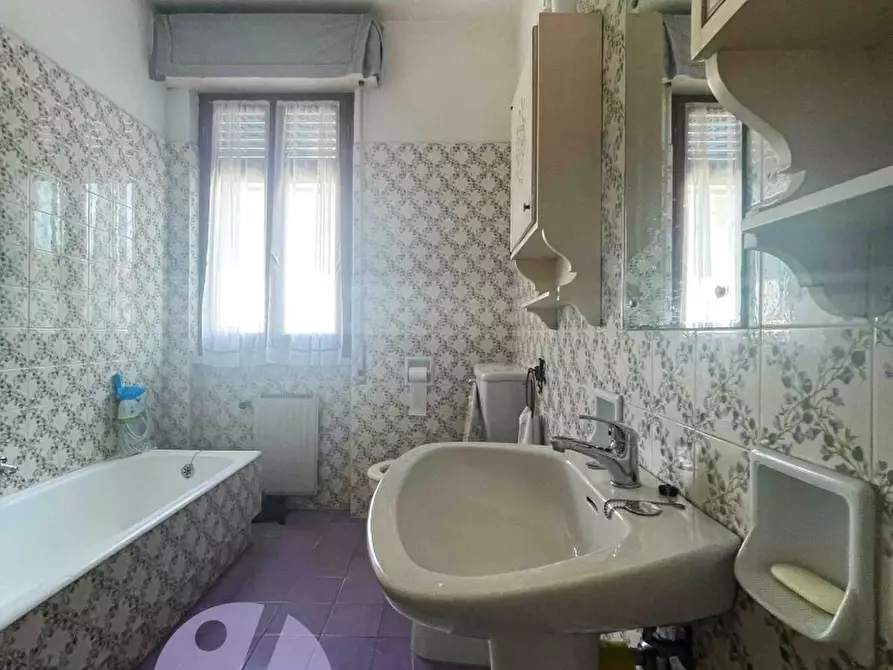 Immagine 22 di Villa in vendita  a Pietrasanta