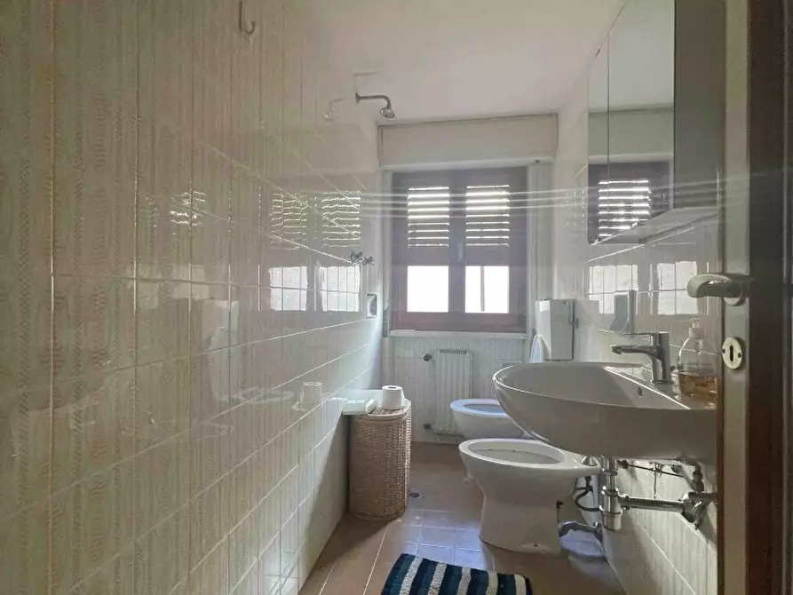 Immagine 21 di Villa in vendita  a Pietrasanta