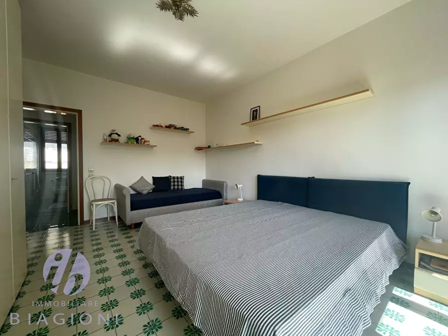 Immagine 24 di Villa in vendita  a Pietrasanta