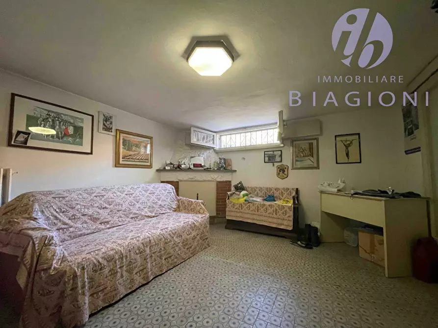 Immagine 31 di Casa bifamiliare in vendita  a Pietrasanta