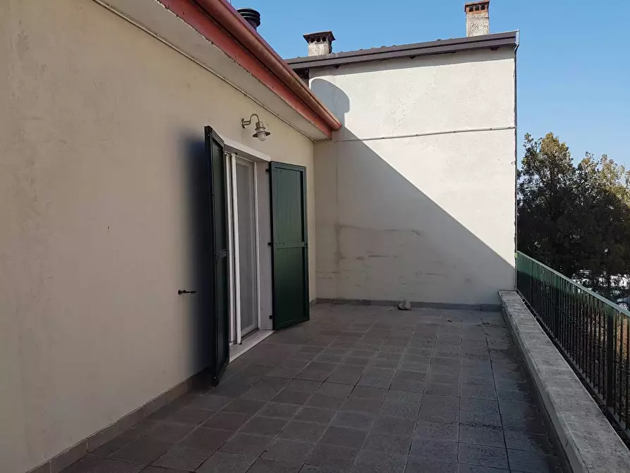 Immagine 5 di Terratetto in vendita  a Valeggio Sul Mincio