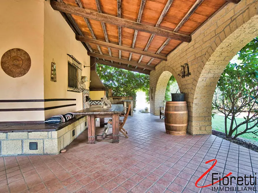 Immagine 10 di Villa in vendita  a Piombino