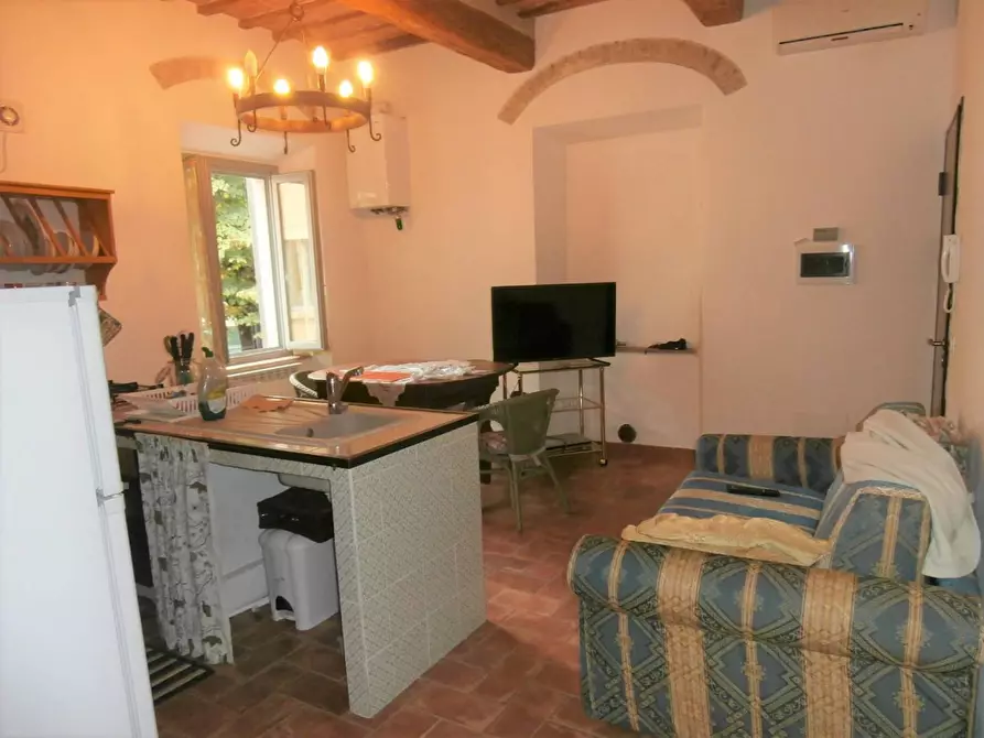 Immagine 11 di Appartamento in vendita  a Colle Di Val D'elsa