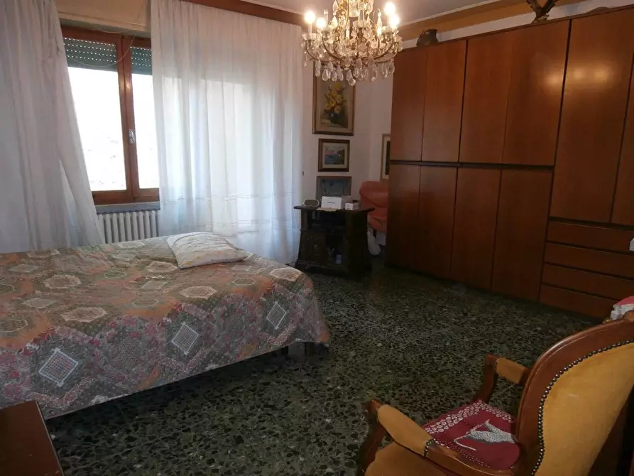 Immagine 13 di Appartamento in vendita  a Colle Di Val D'elsa