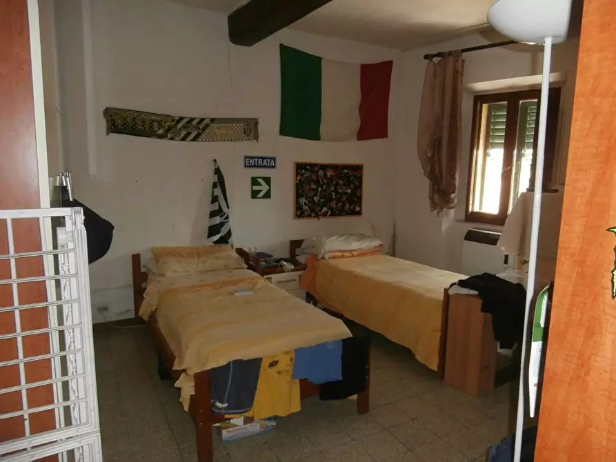 Immagine 9 di Appartamento in vendita  a Colle Di Val D'elsa