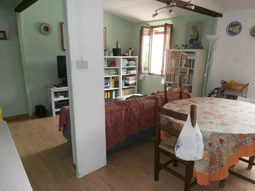 Immagine 6 di Appartamento in vendita  a Colle Di Val D'elsa