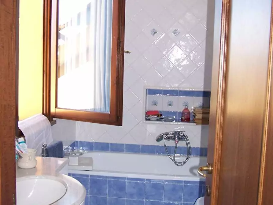 Immagine 8 di Villetta a schiera in vendita  a Casole D'elsa