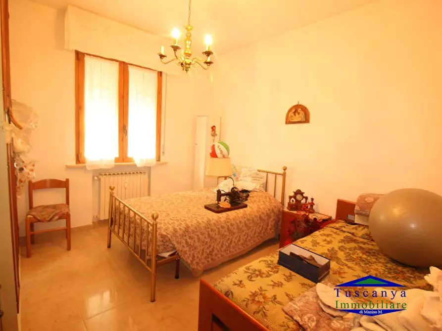 Immagine 6 di Appartamento in vendita  a Colle Di Val D'elsa