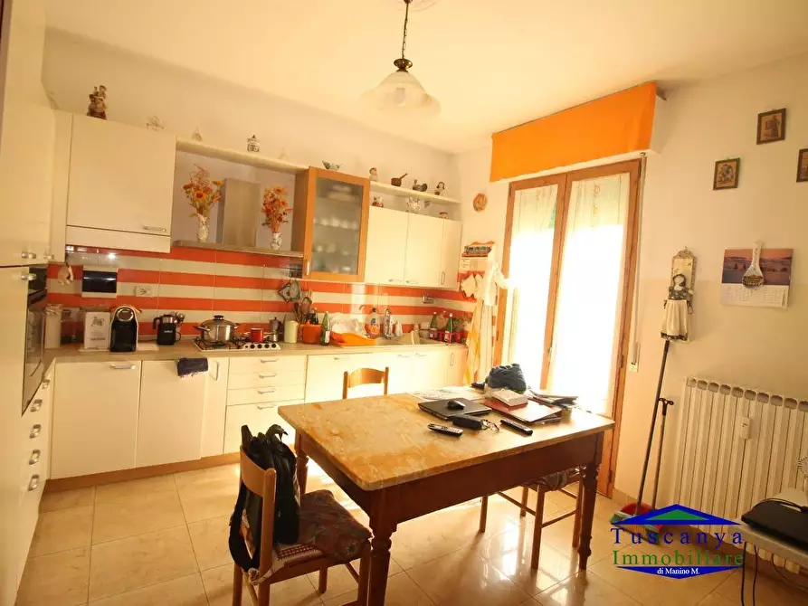 Immagine 4 di Appartamento in vendita  a Colle Di Val D'elsa