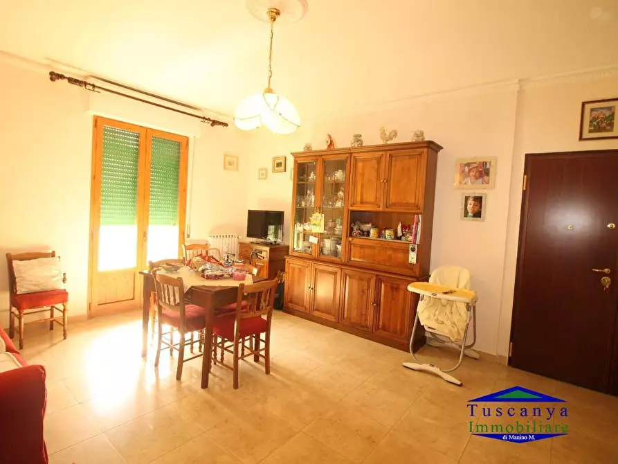 Immagine 9 di Appartamento in vendita  a Colle Di Val D'elsa