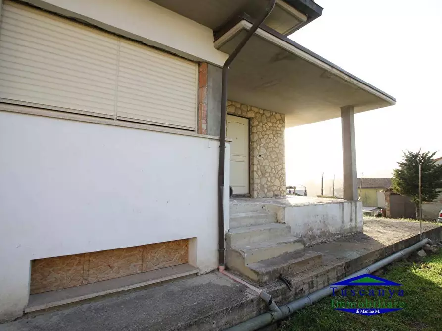 Immagine 5 di Villa in vendita  a Colle Di Val D'elsa