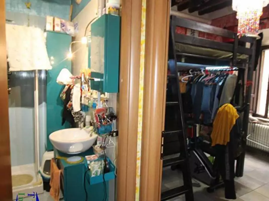 Immagine 6 di Appartamento in vendita  a Colle Di Val D'elsa