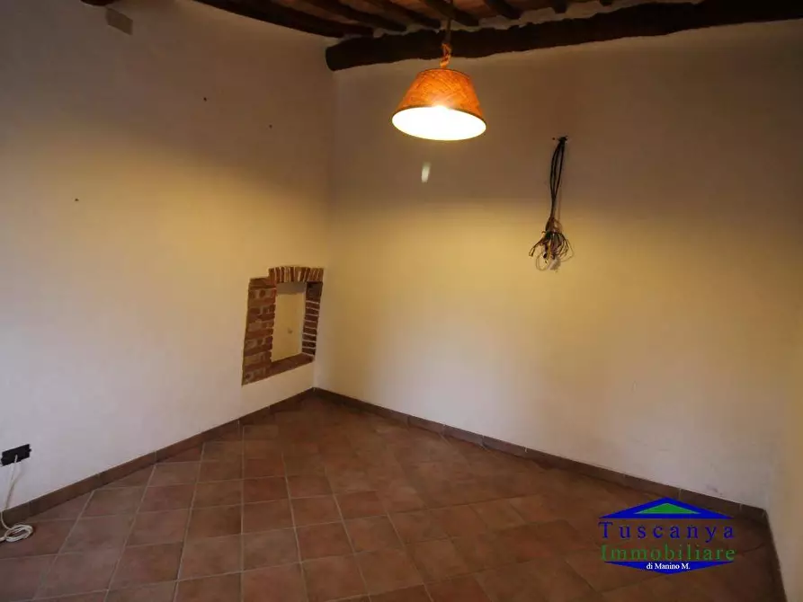 Immagine 3 di Appartamento in vendita  a Casole D'elsa