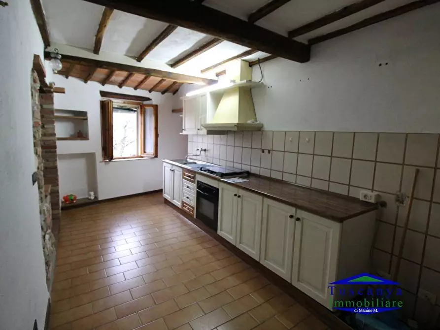 Immagine 2 di Appartamento in vendita  a Casole D'elsa