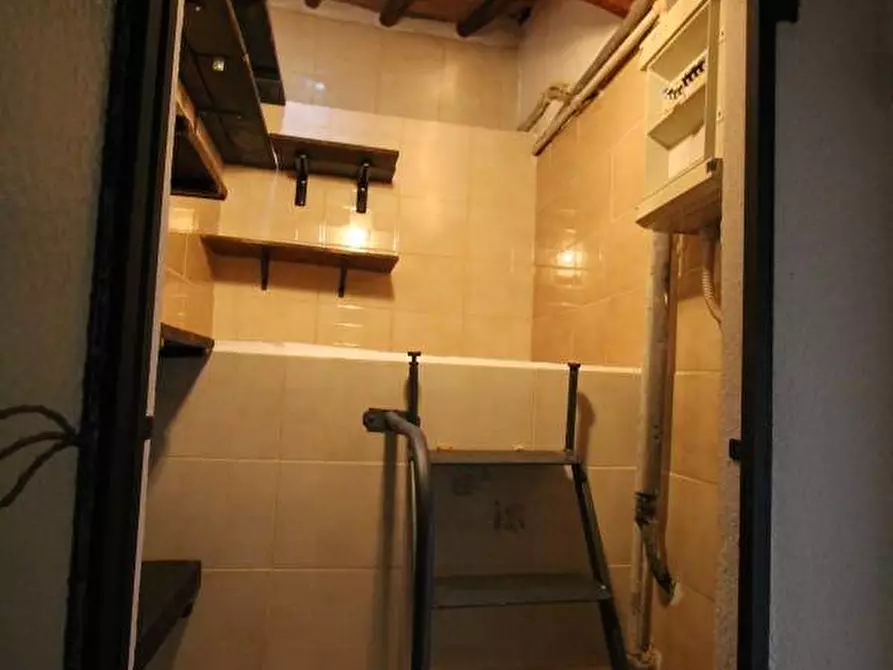 Immagine 7 di Appartamento in vendita  a Casole D'elsa