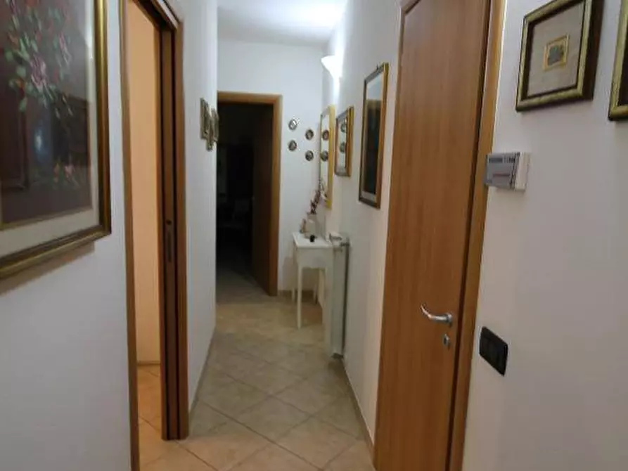 Immagine 9 di Appartamento in vendita  a Colle Di Val D'elsa