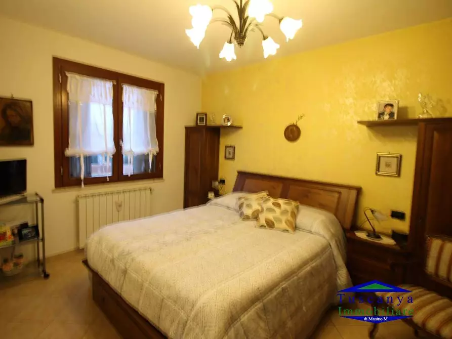 Immagine 5 di Appartamento in vendita  a Colle Di Val D'elsa