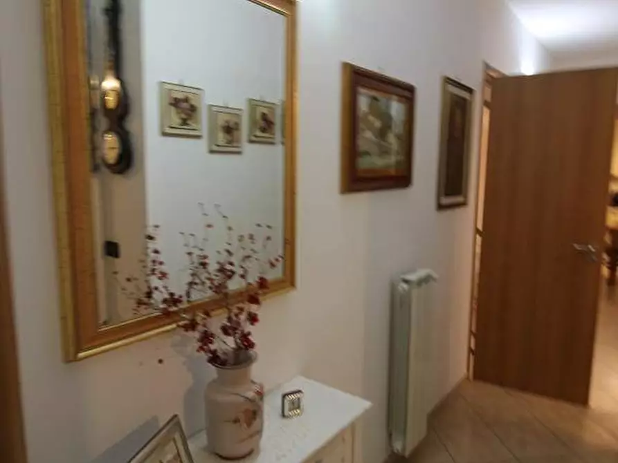 Immagine 4 di Appartamento in vendita  a Colle Di Val D'elsa