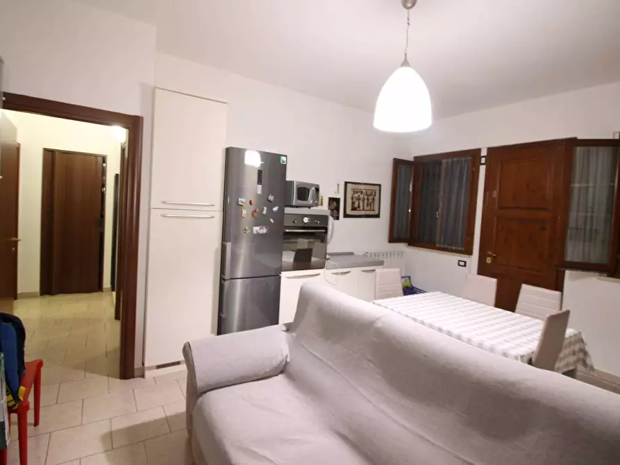 Immagine 4 di Appartamento in vendita  a Colle Di Val D'elsa