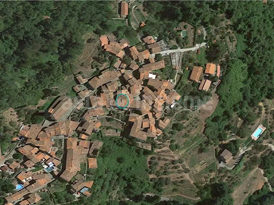 Immagine 2 di Appartamento in vendita  a Pescaglia