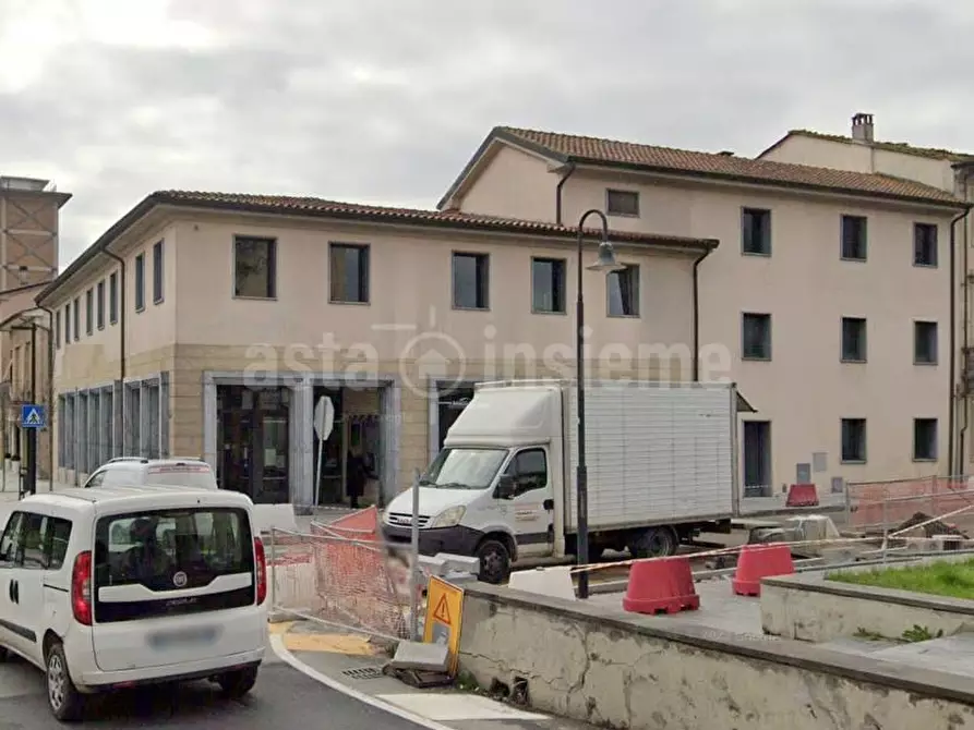 Immagine 1 di Ufficio in vendita  a Capannori