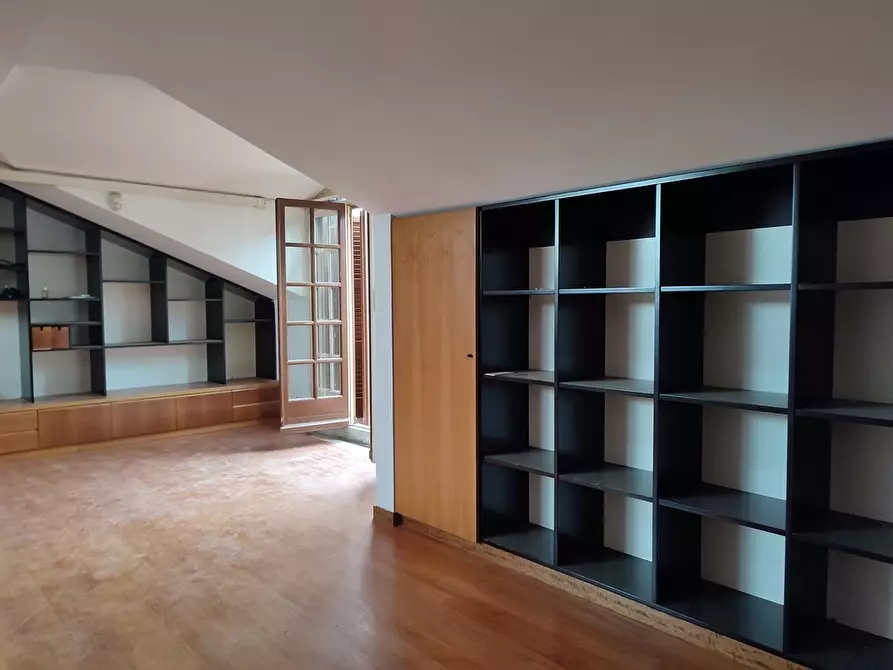 Immagine 32 di Casa semindipendente in vendita  a Carrara