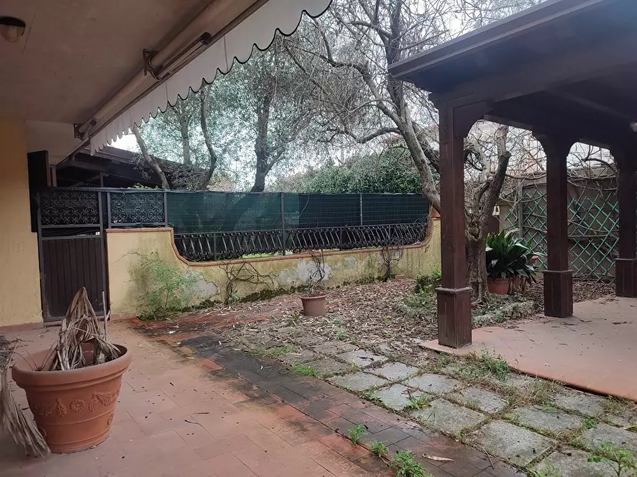 Immagine 11 di Casa semindipendente in vendita  a Carrara