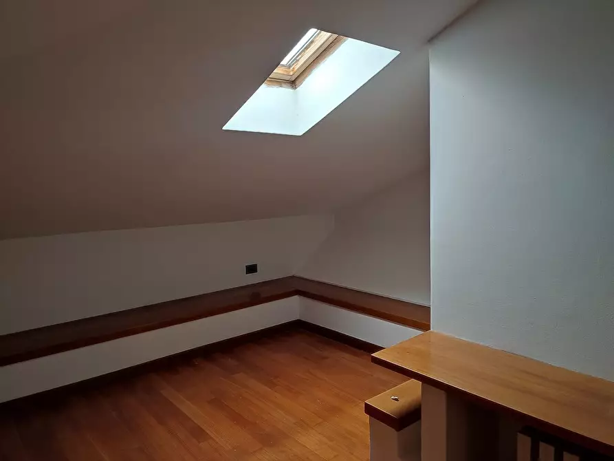 Immagine 34 di Casa semindipendente in vendita  a Carrara