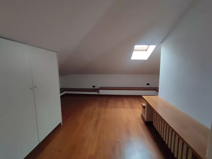 Immagine 33 di Casa semindipendente in vendita  a Carrara