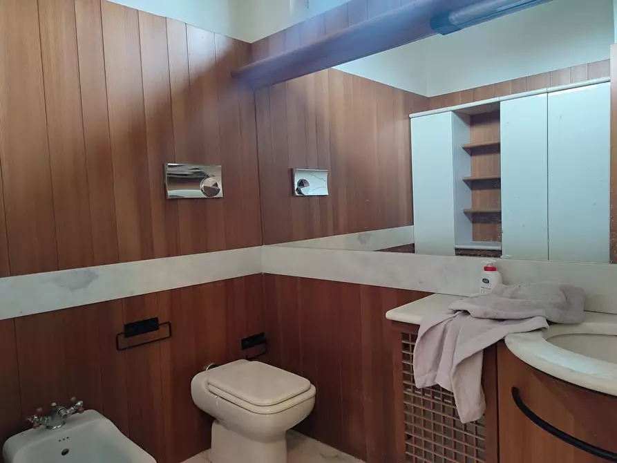 Immagine 13 di Casa semindipendente in vendita  a Carrara