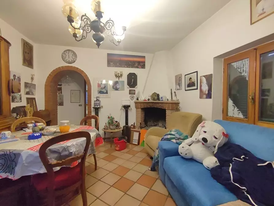 Immagine 5 di Casa semindipendente in vendita  a Castelnuovo Magra