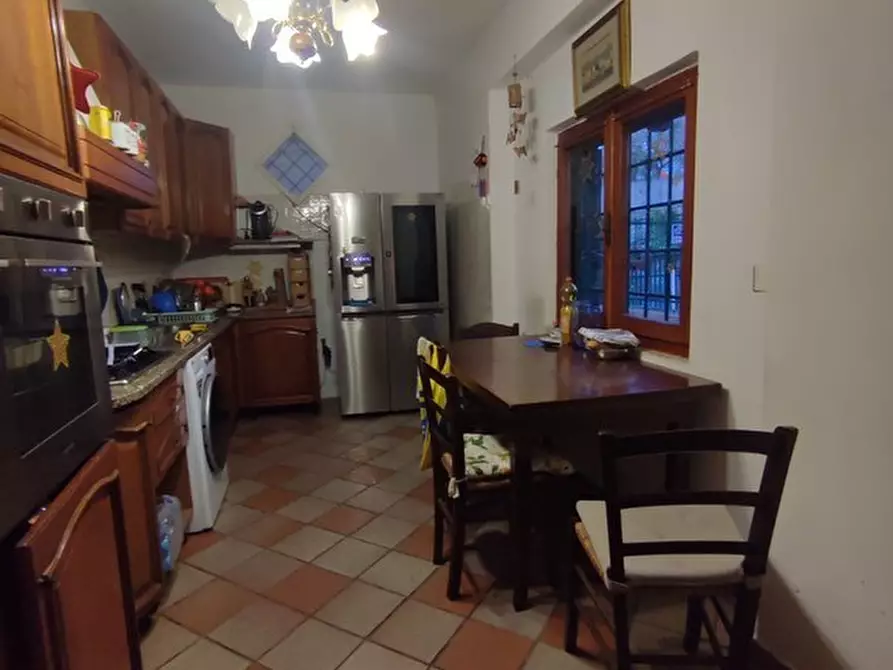 Immagine 9 di Casa semindipendente in vendita  a Castelnuovo Magra